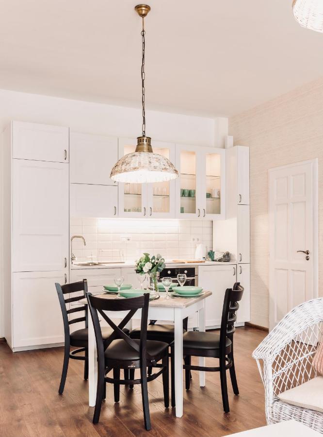 Monarchia Cottage Apartman Mosonmagyaróvár المظهر الخارجي الصورة